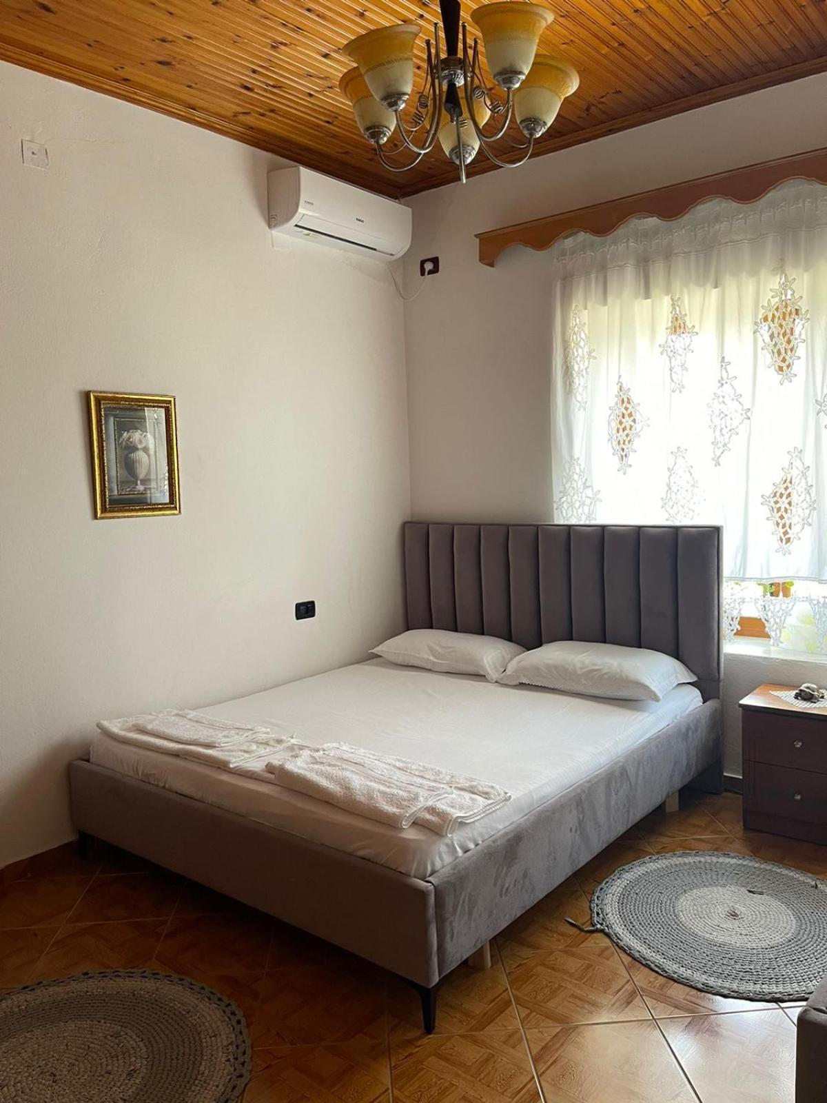 Guest House Lengo Гірокастра Екстер'єр фото