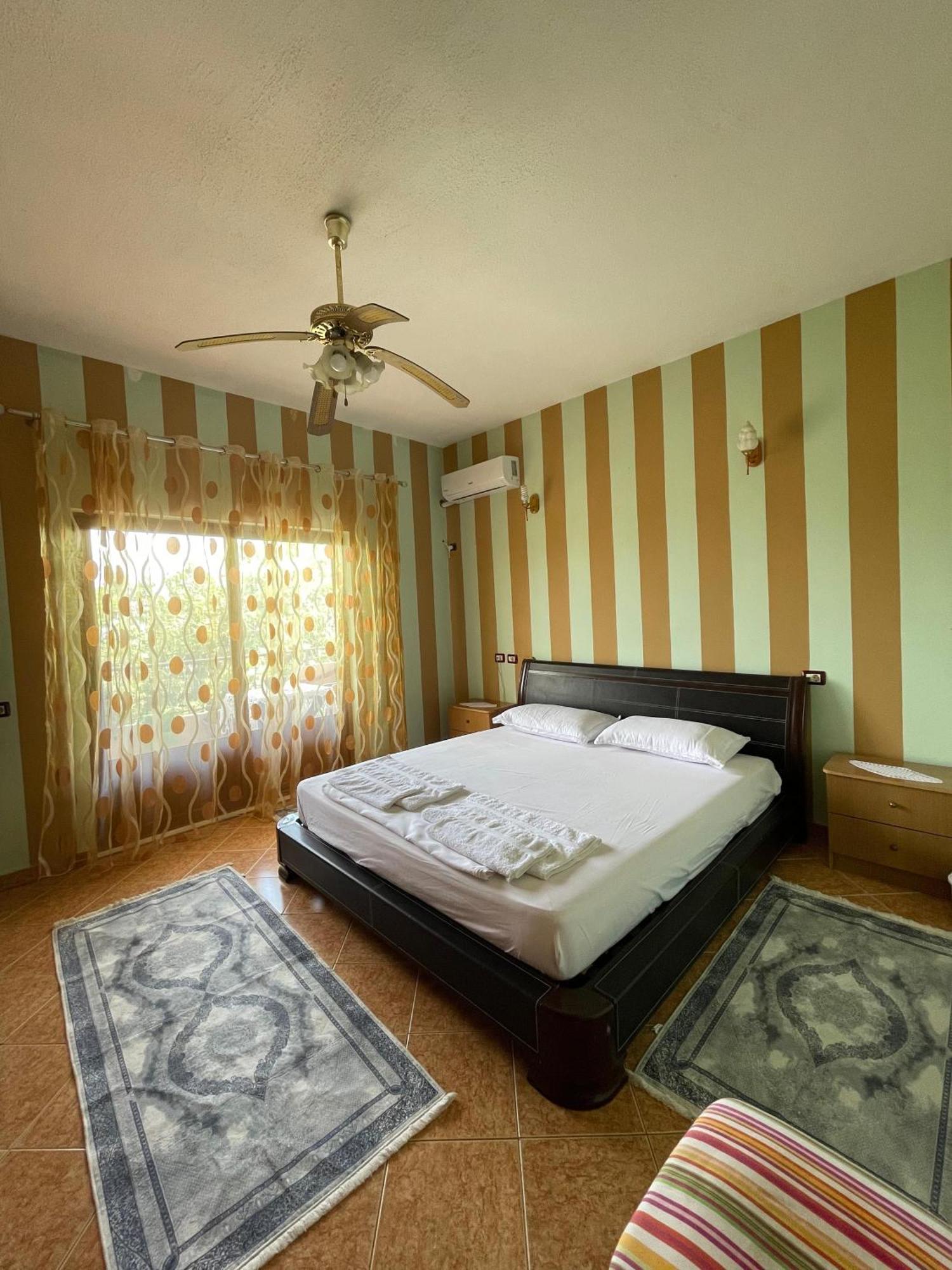 Guest House Lengo Гірокастра Екстер'єр фото