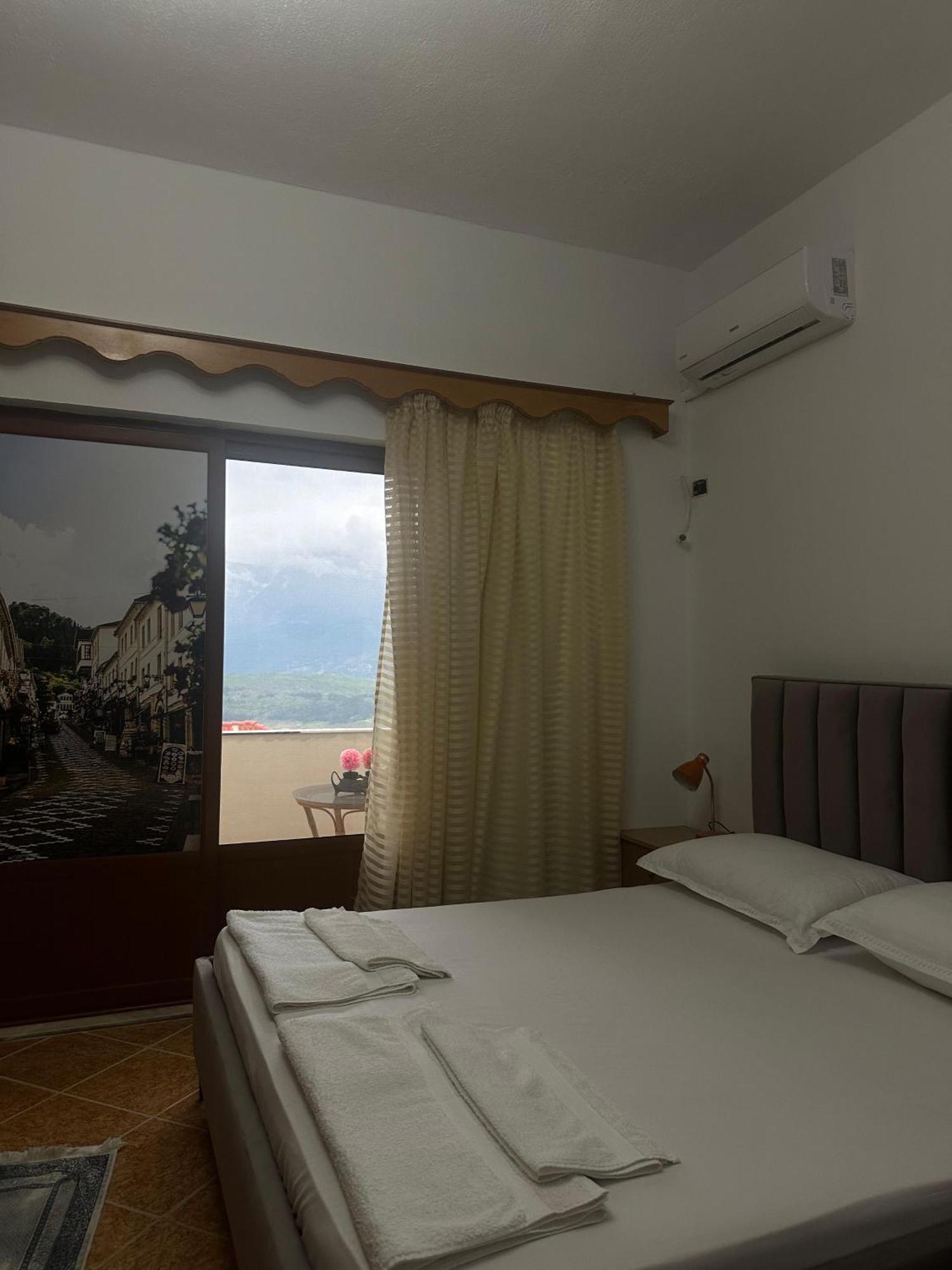 Guest House Lengo Гірокастра Екстер'єр фото
